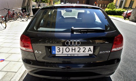 051016-swedish-car-number-plate